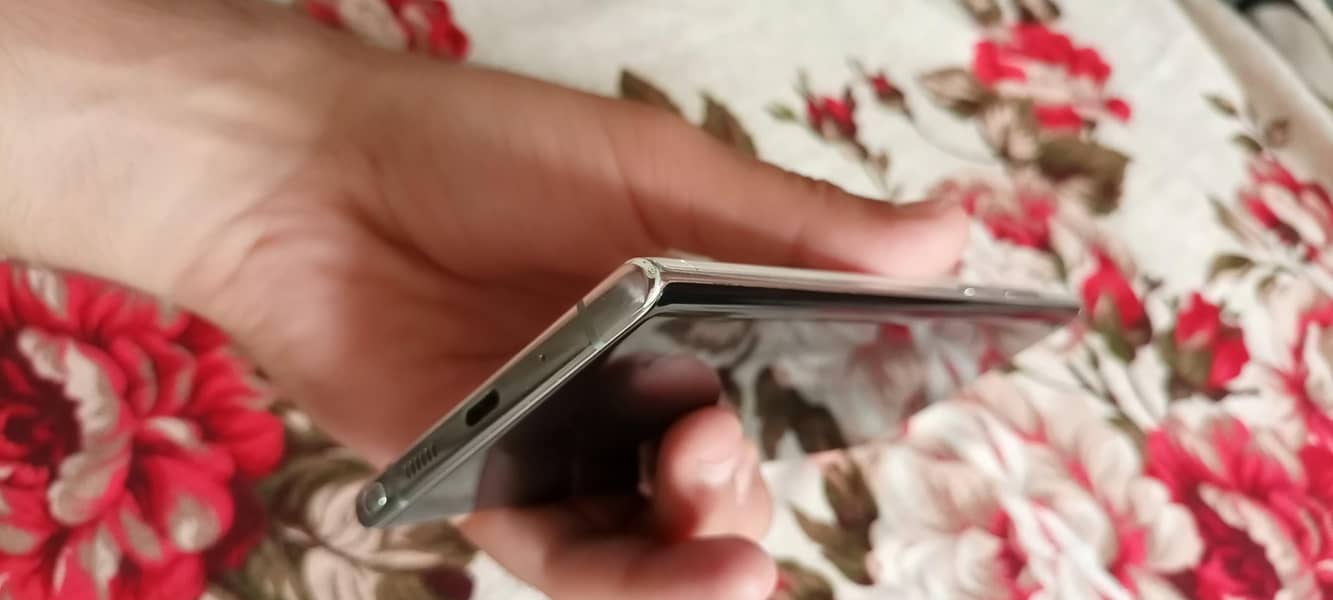 Samsung Mobile Note 10 Plus 3