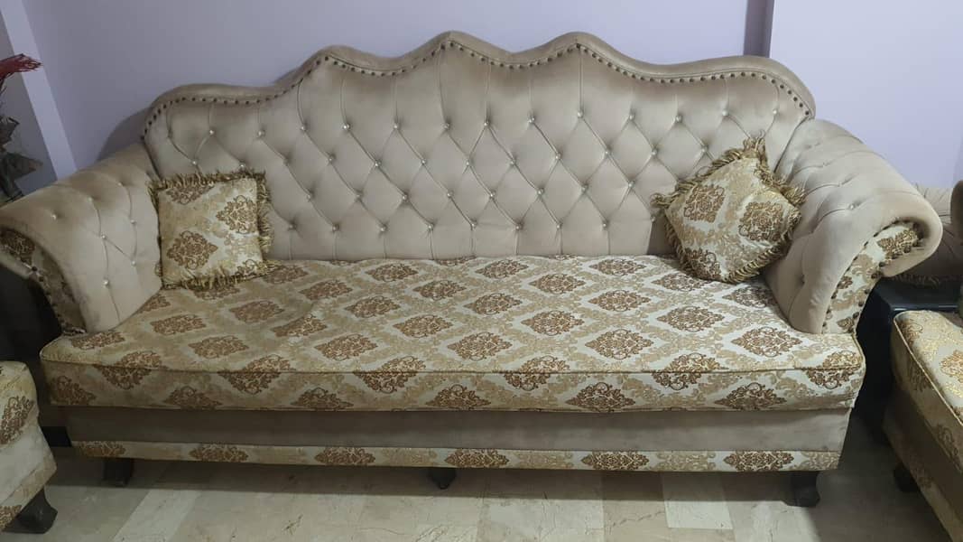 7 seater  sofa set 0