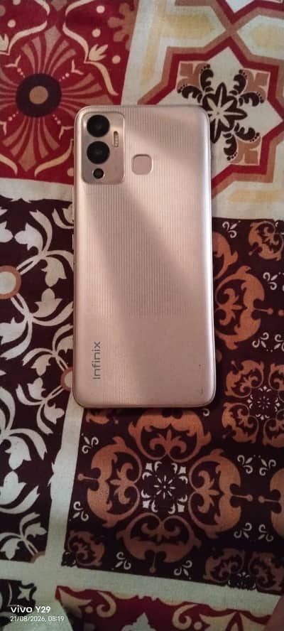 Infinix Hot 12 Play charger sath he I'd card ki copy mil Jay gi sath