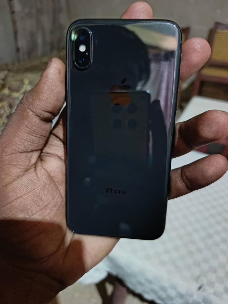 Apple iPhone X 3