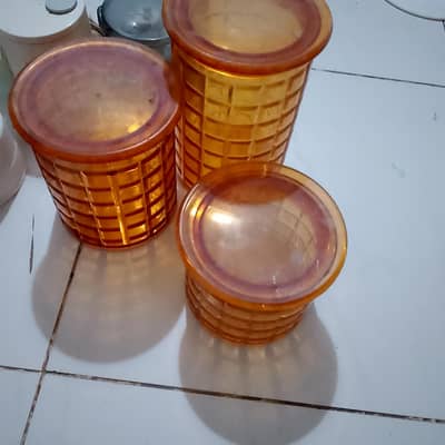 3 jars