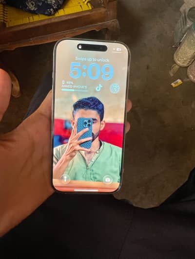 Apple iPhone 16 Pro
