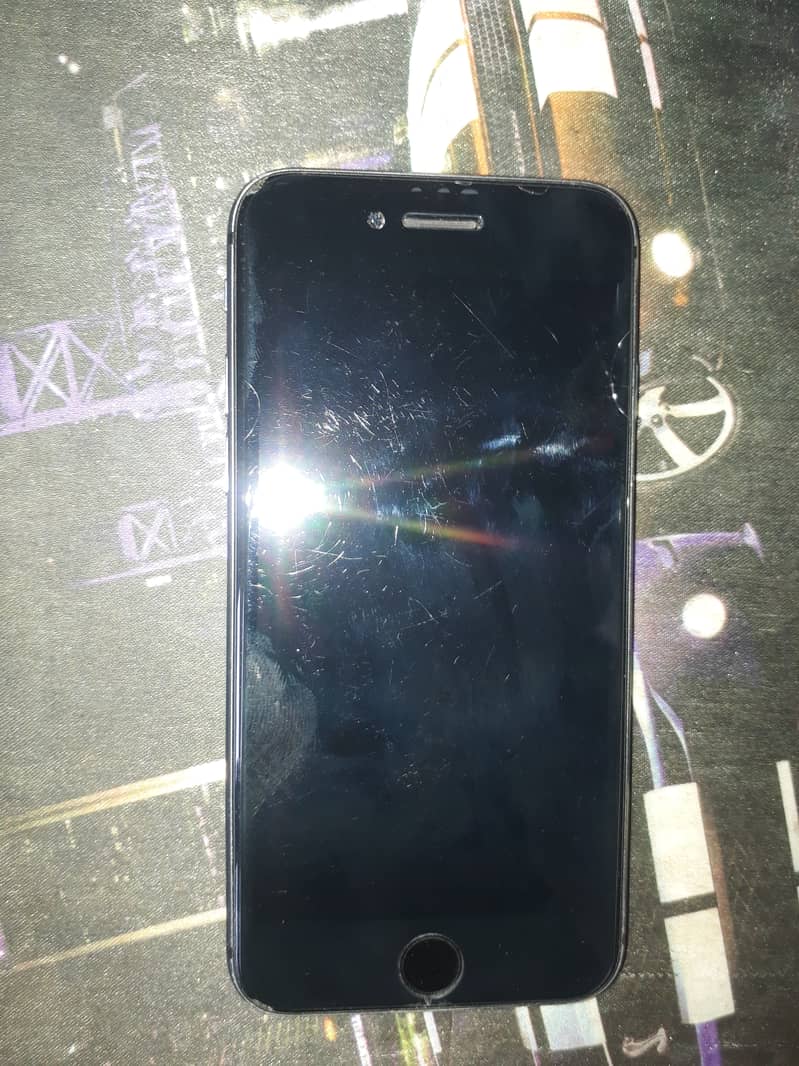 Apple iPhone 8 6