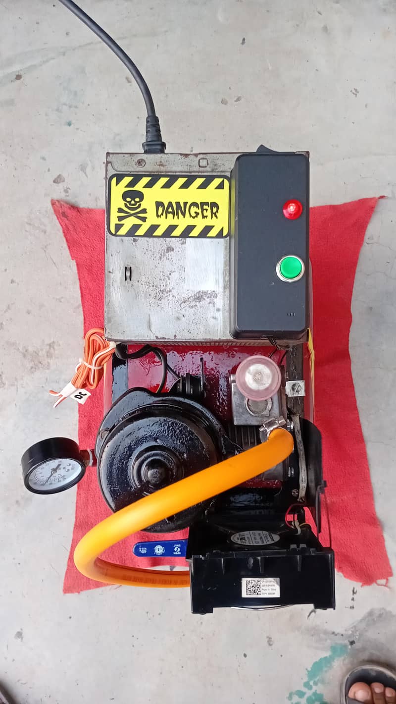 AC.  DC Air compressor 4