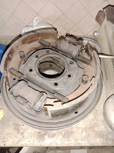 Coaster Salon 93 Drum brake assembly