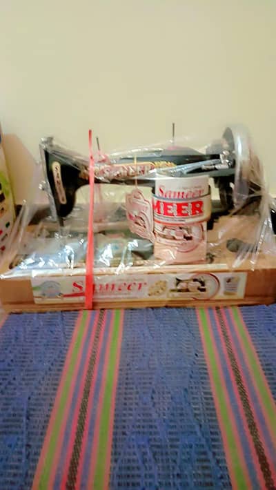 Brand New Sameer Sewing Machine 5 saal warranty. . Govt Registered