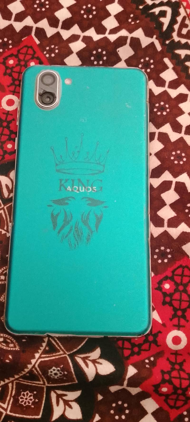 Sharp Aquos R3 1