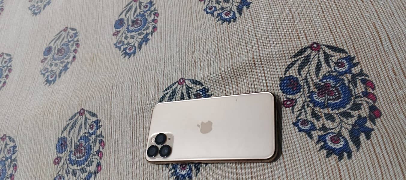 Apple iPhone 11 Pro 5