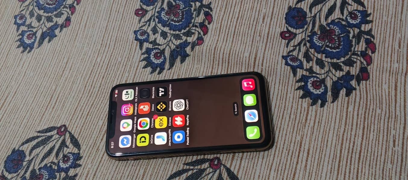 Apple iPhone 11 Pro 6