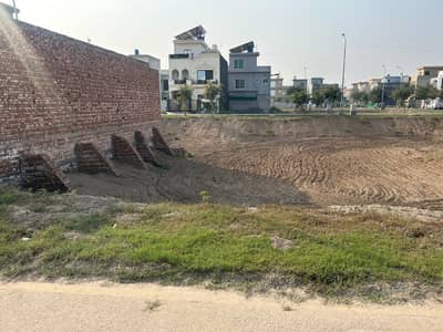 10 Marla Residential Plot Available For Sale In Park View City - Crystal Block