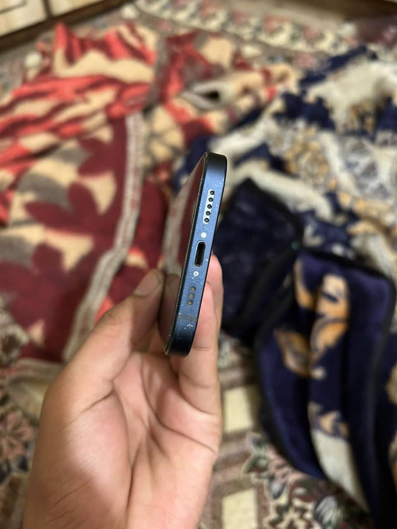 Apple iPhone 12 1