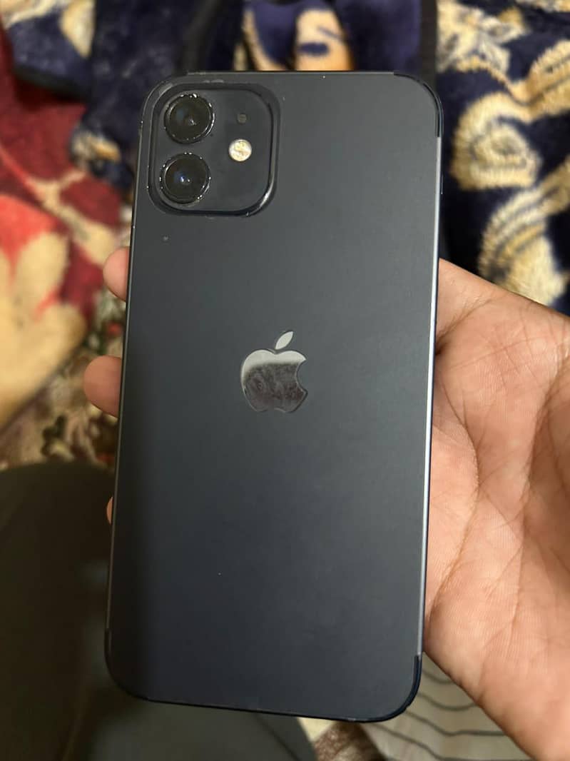 Apple iPhone 12 3