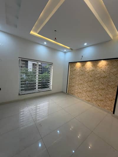 Ready To Buy A Prime Location Upper Portion 5 Marla In Park View City