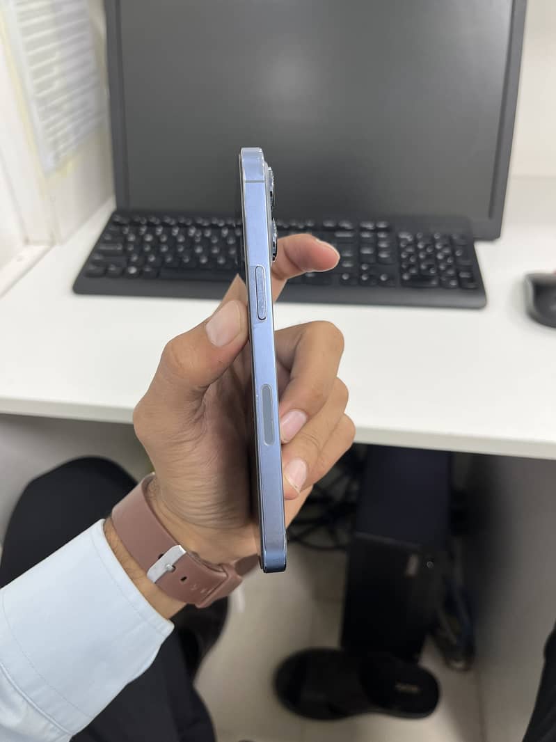 Apple iPhone 13 Pro 3