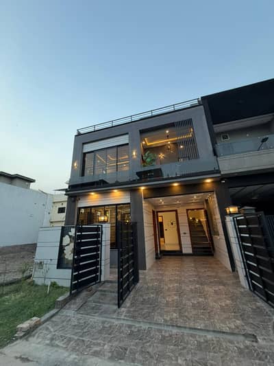 5 Marla Brand New House Are Available For Sale in Lahore