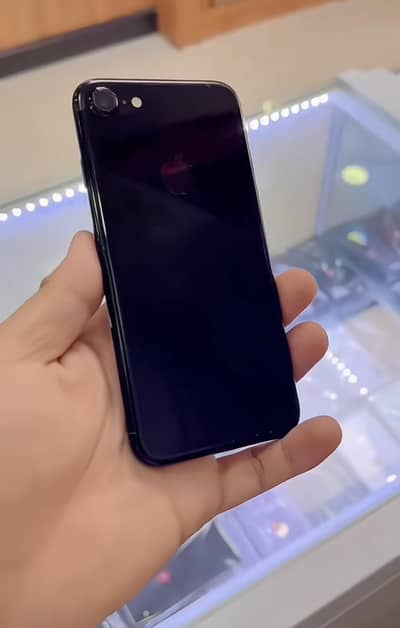 I phone 7 256 GB full geniun jet black color battery 100 non bypass