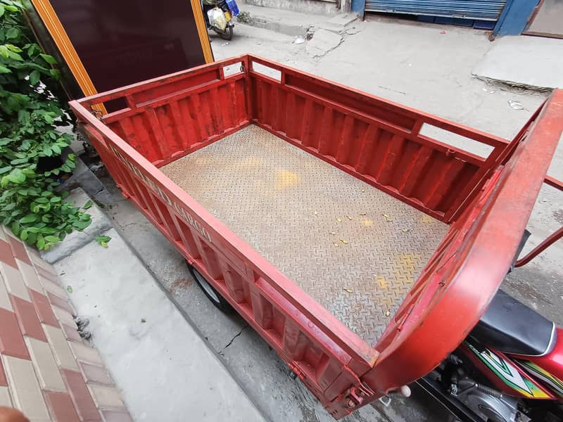 100CC United Loader mint condition 5