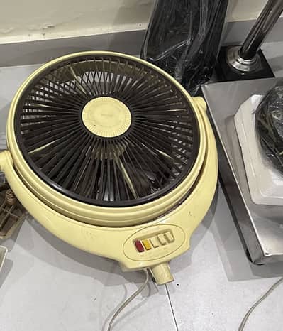 Royal bracket fan perfect working condition