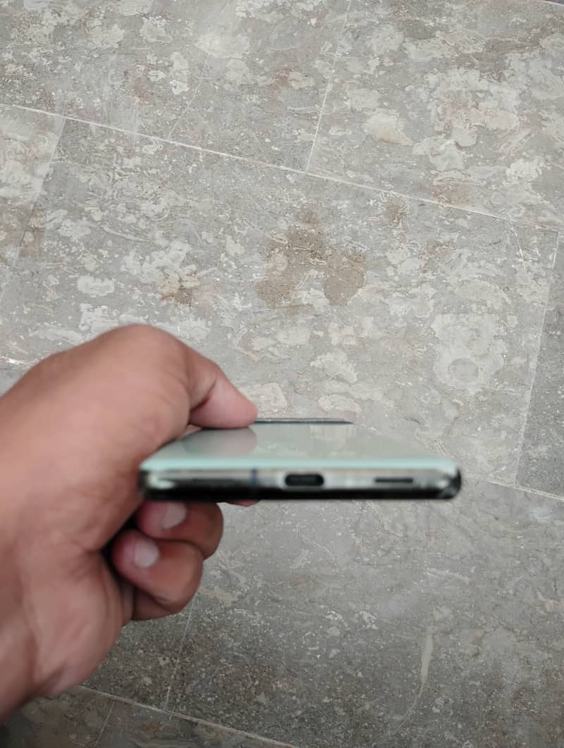 Google Pixel 6a 1