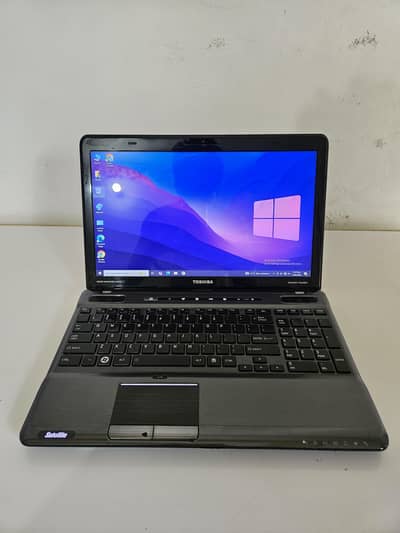 Toshiba  Laptop Harmon Kardon – 8GB RAM | 128GB SSD | 15.6" HD Display