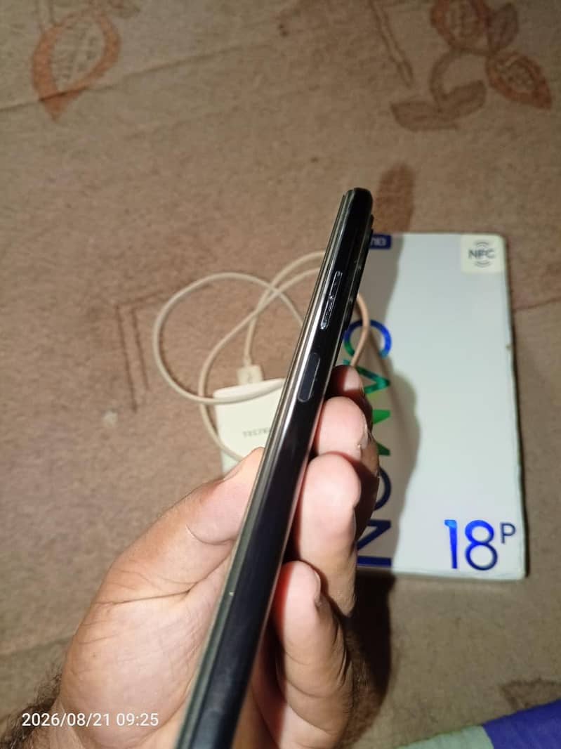 Tecno CAMON 18 Pro 8