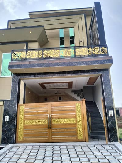 5.75 Marla Double Storied Fully Furnished House in Khayaban -e-Manzoor