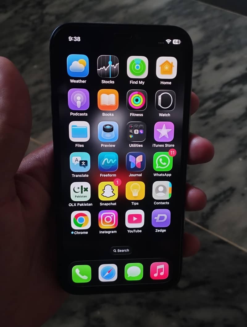 Apple iPhone 12 1