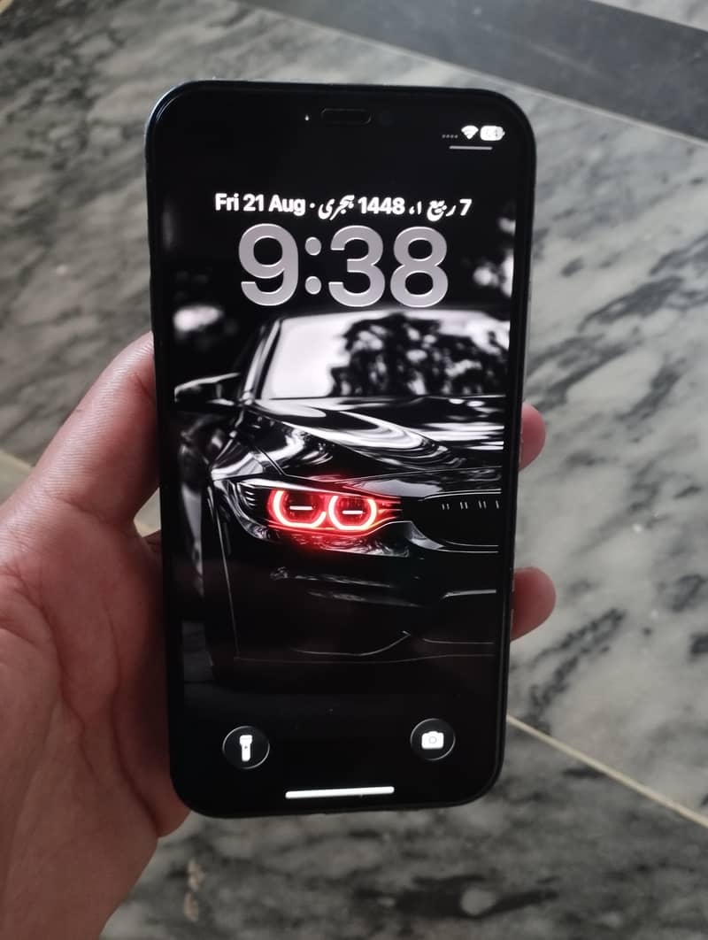 Apple iPhone 12 3
