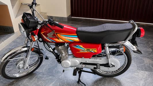 New condition 2026 model only 1710 km ride urgent sale