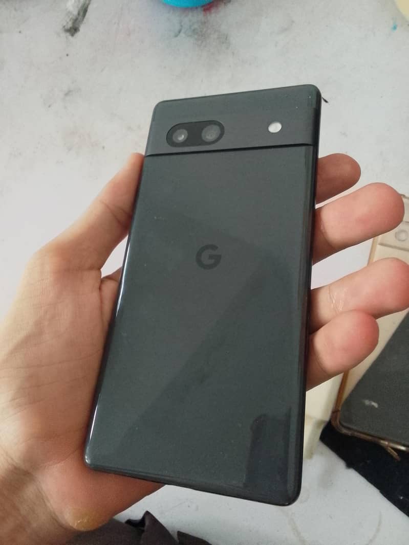 Google Pixel 7a with charge 1