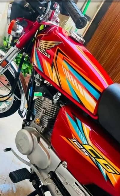 Honda model 26 registerd punjab scretch less bike in abbottabad