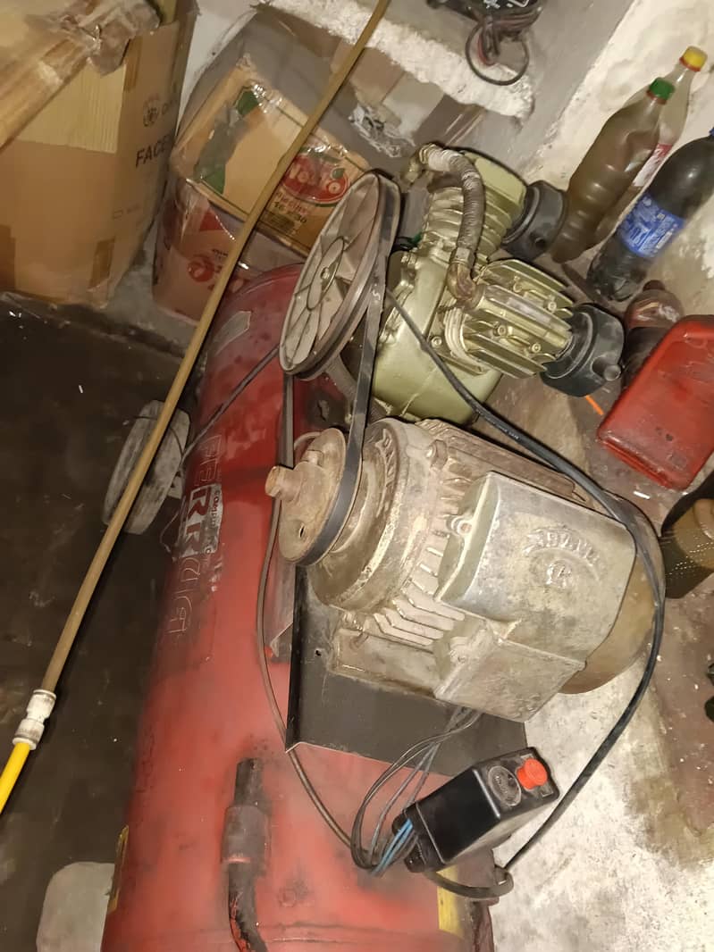 350L Double piston Compressor 1