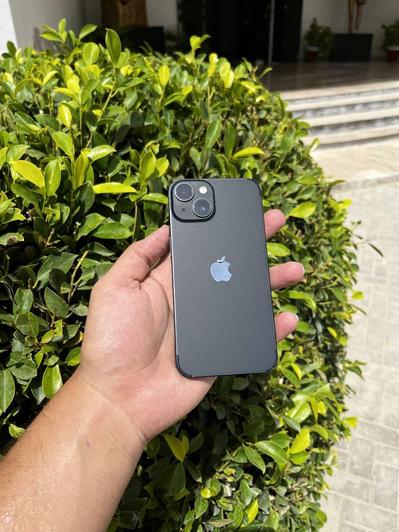 iPhone 14 3
