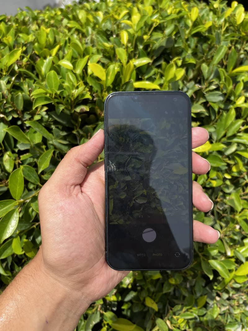 iPhone 14 6