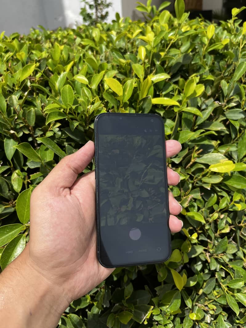 iPhone 14 9