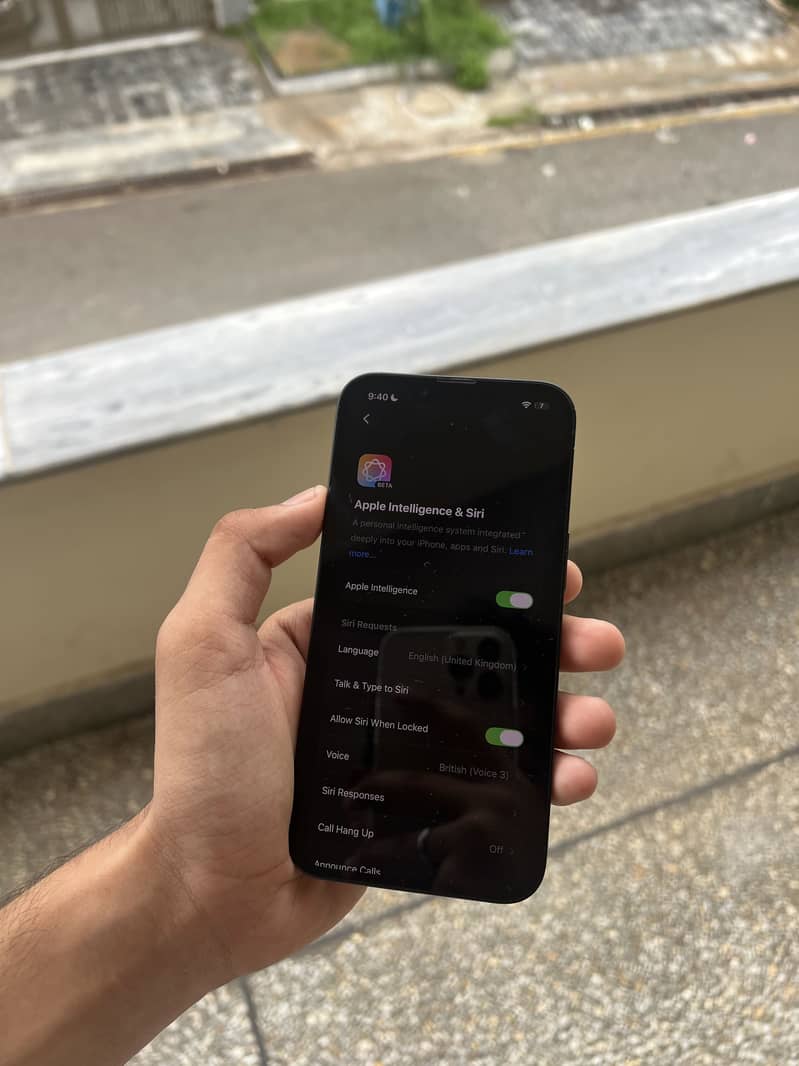 Apple iPhone 16e 8