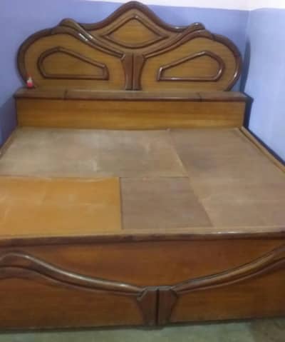 King bed for sale.