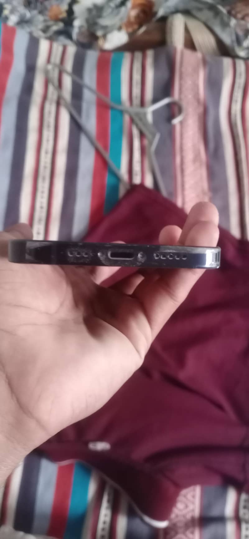 Apple iPhone 12 1