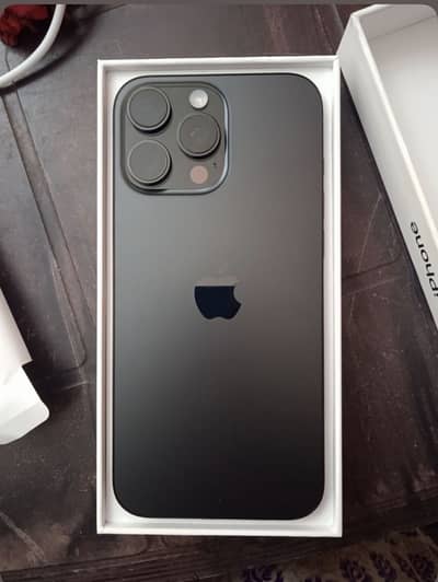 Apple iPhone 16 Pro Max