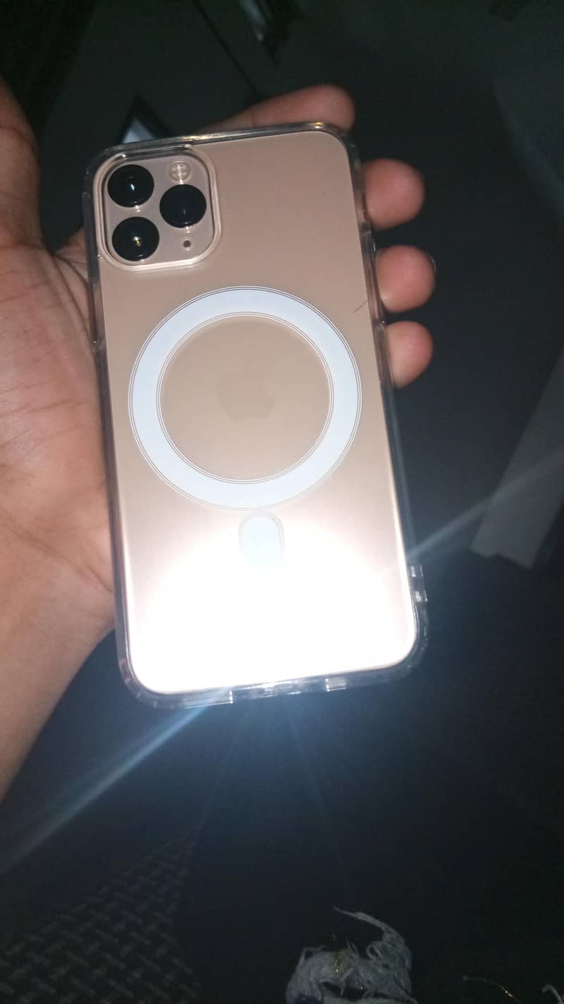Apple iPhone 11 Pro 1