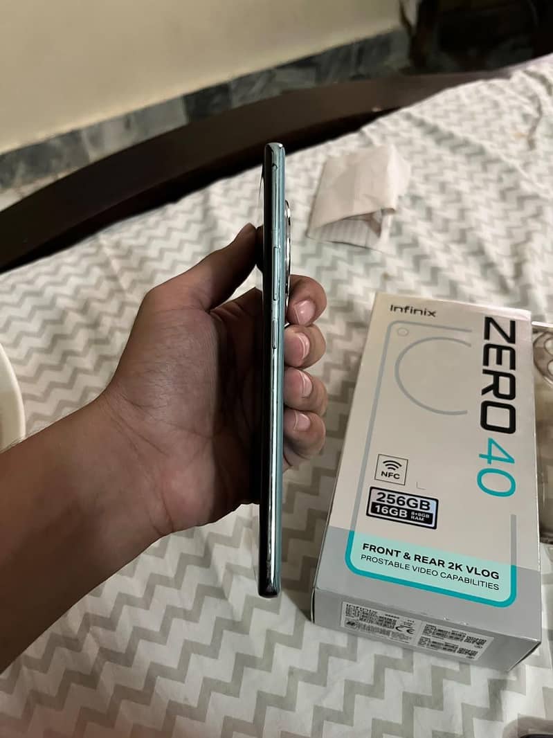Infinix Zero 40 3