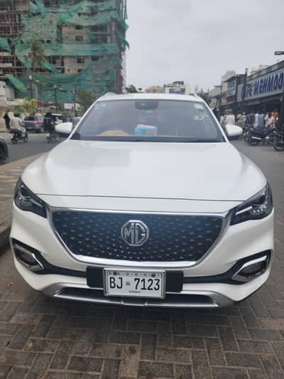 MG HS 2021