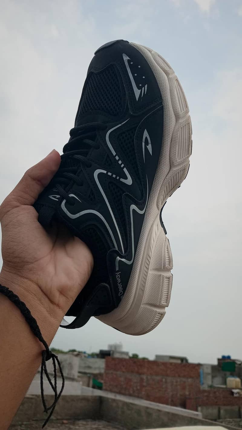Condition 10/10 3