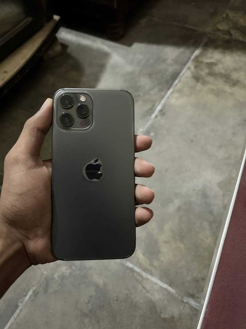 Apple iPhone 12 Pro Max 3