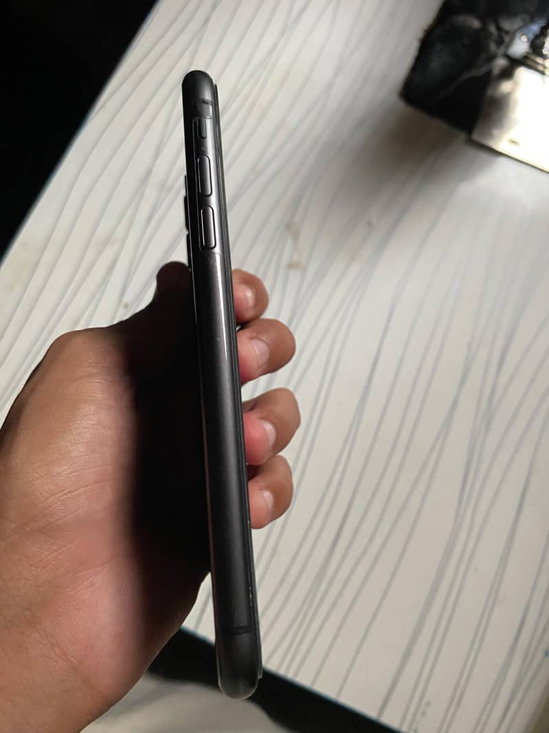 Apple iPhone 11 2