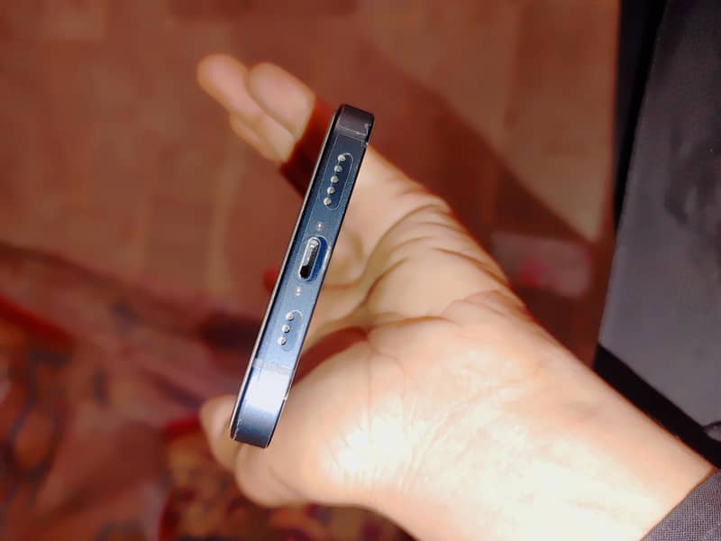 Apple iPhone 13 3