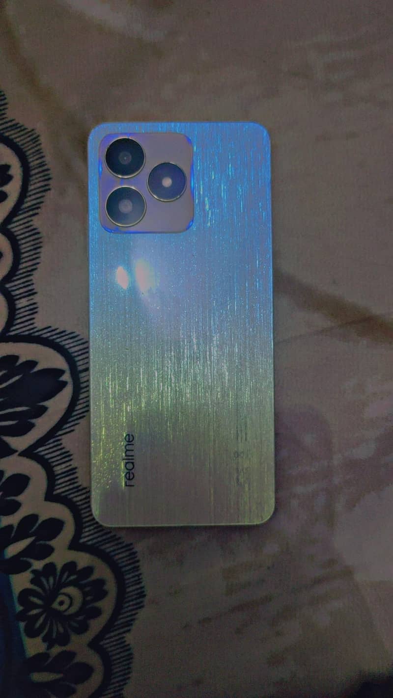 Realme C53 0