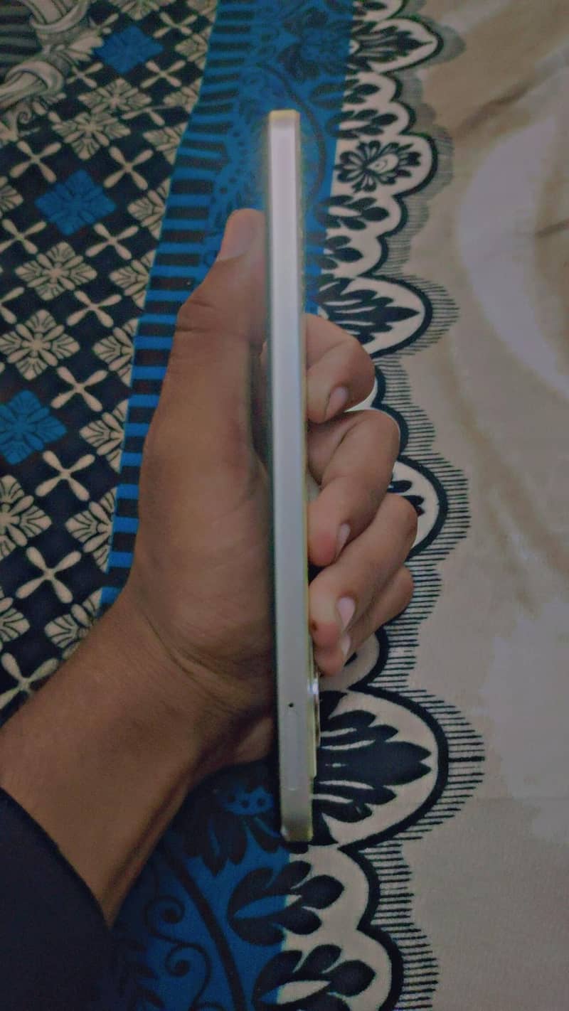 Realme C53 3