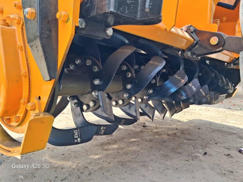 Superseeder 8