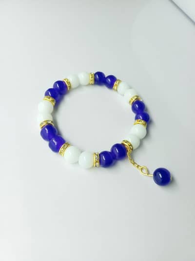 Royal blue & white beaded bracelet